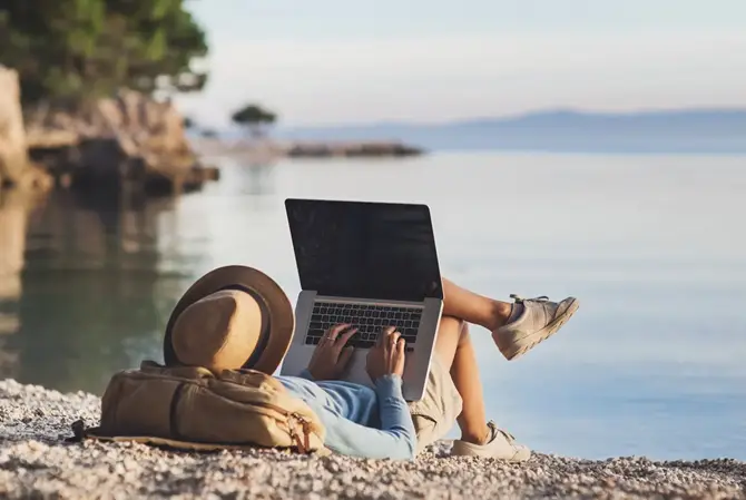 How to Make Money as a Digital Nomad
